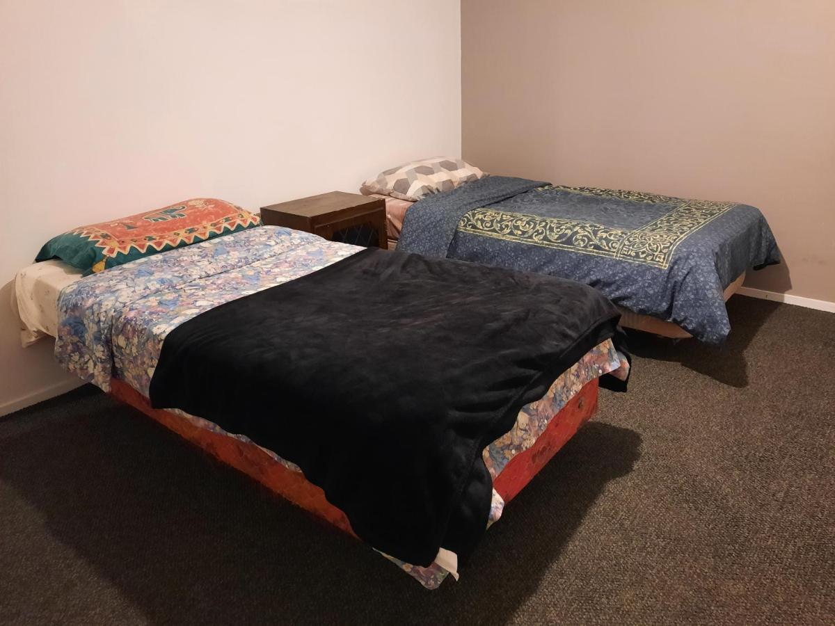 Papamoa Budget Accommodation Экстерьер фото